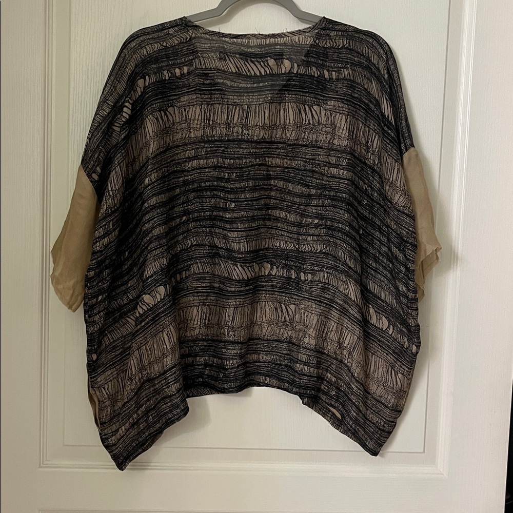 Raquel Allegra Black and Tan Striped top - Picture 6 of 8